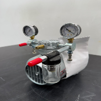 Gast Vacuum Pump image 1